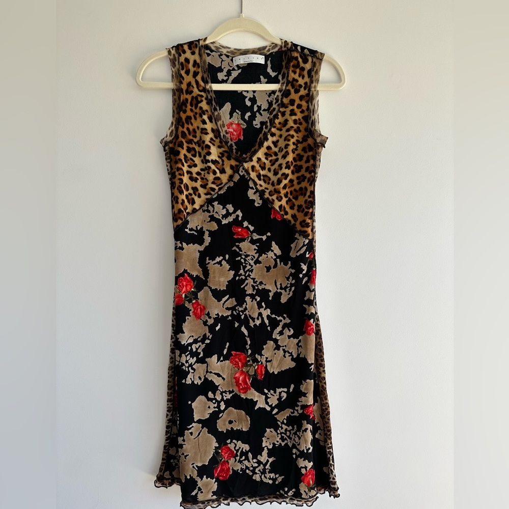 Twin- Set Animal Print and Roses V- Neck Lace Neckline Tank Dress Size Small